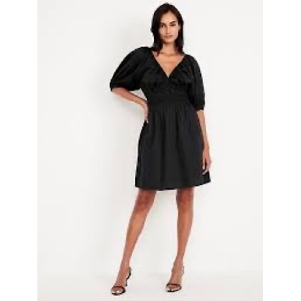Old Navy Black Puff Sleeve Smocked Waist V-Neck Mini Dress Petite Medium